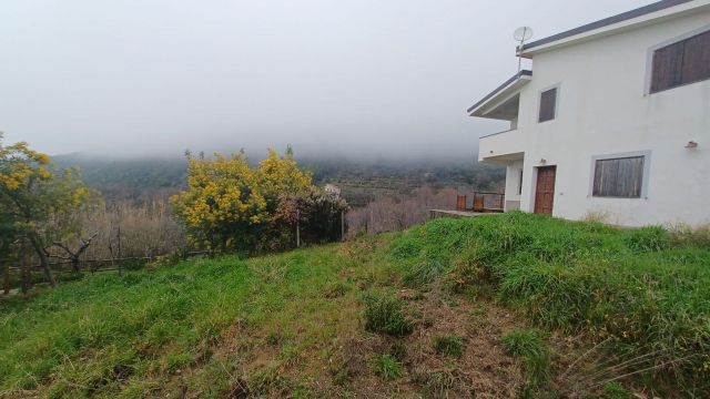 Casa indipendente in vendita a Pisciotta (SA)