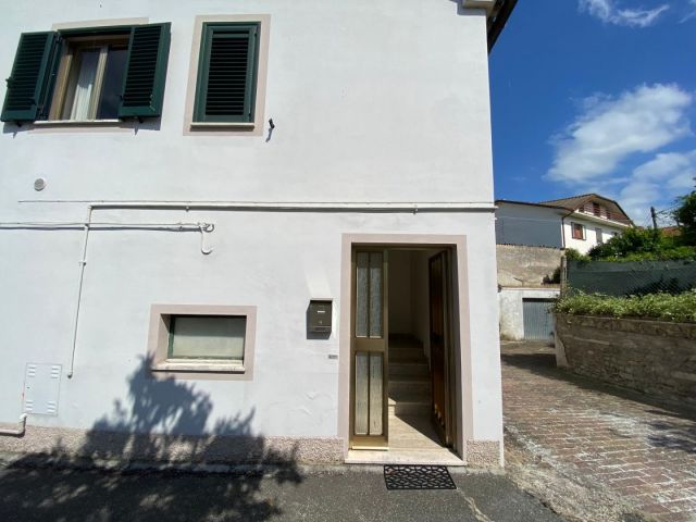 Casa indipendente in vendita a Monte Roberto (AN)